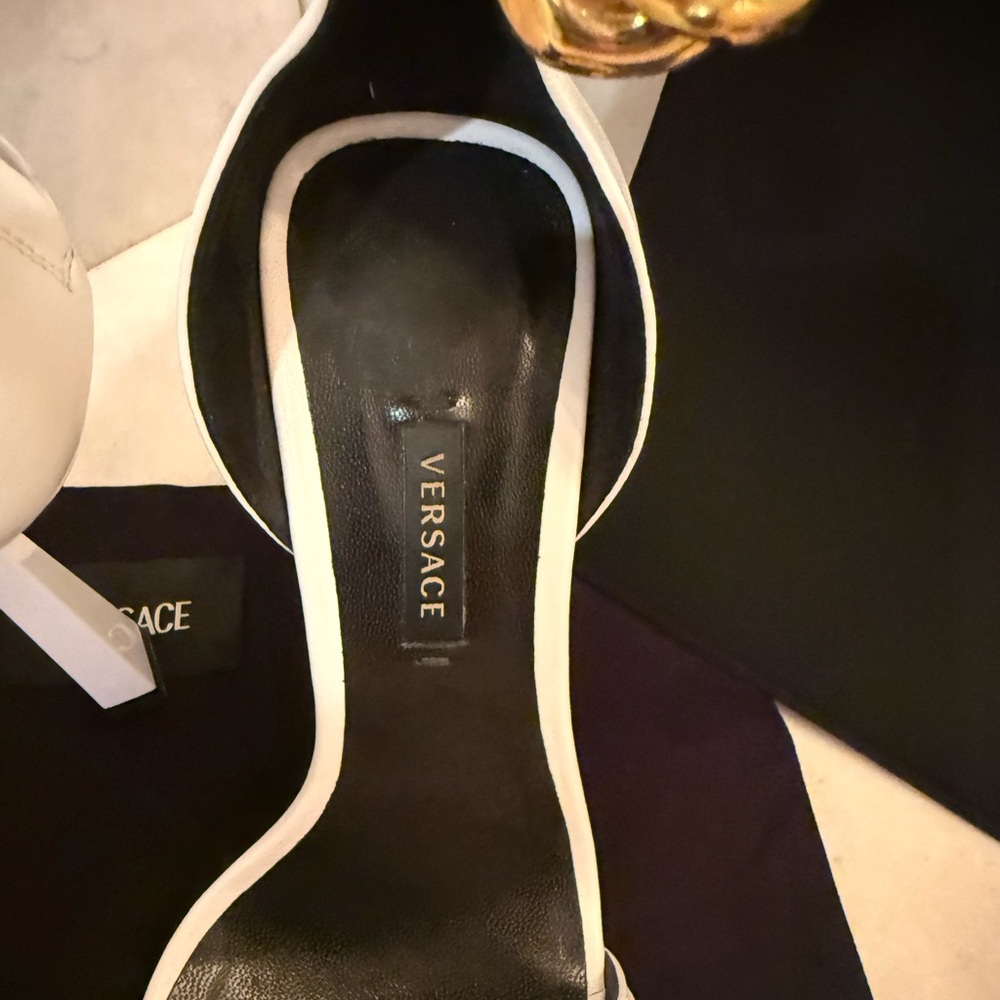 Versace White Leather Chain-Accent High Heel Sandals Including Pouch - Picture 3 of 7